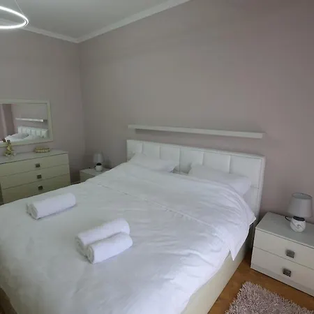 Bazaar's Eye Free Parking Spacious Tarrace Apartment *